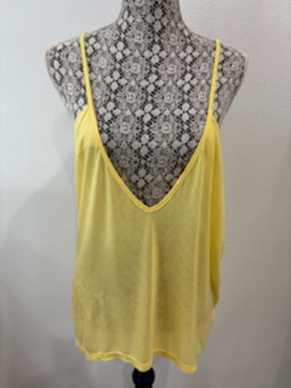 Blue Life Yellow Racerback V Neck Tank Top Small